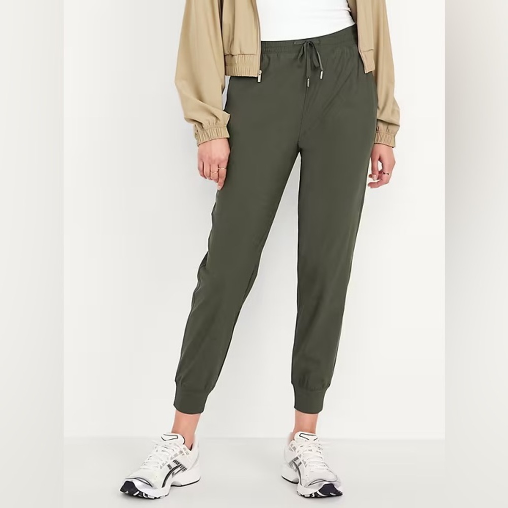 NWT! Old Navy Women’s Ancient Forest High-Waisted SleekTech Joggers 🏸